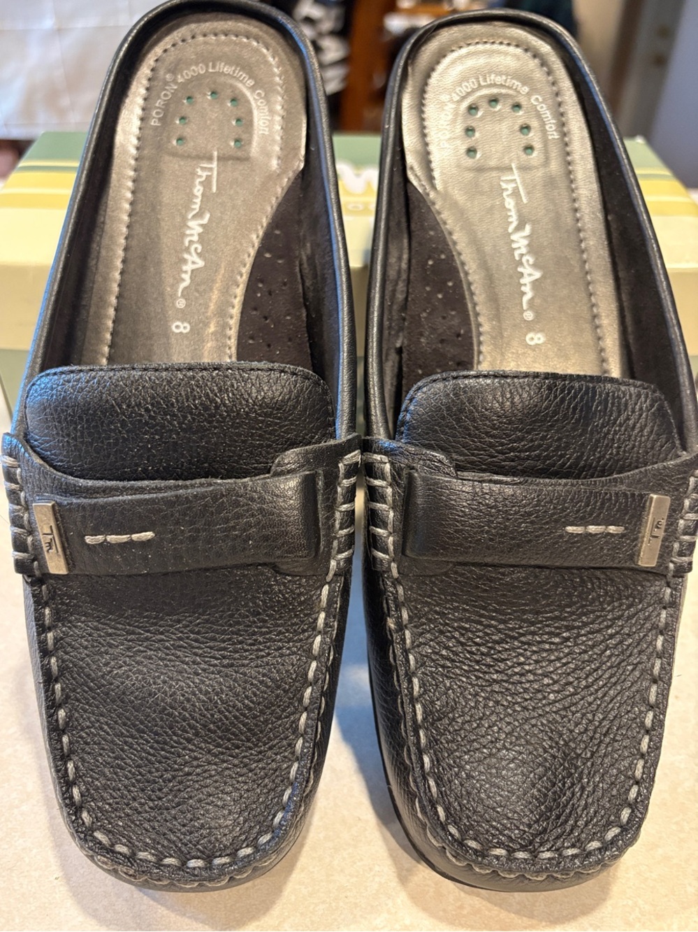 Thom McAn Black Pebbled Leather Slip-On Loafers shoes women’s size 8